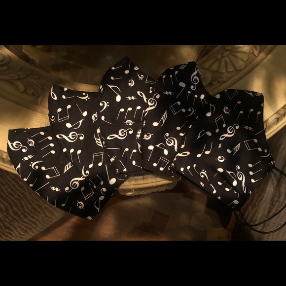 Face Masks - Picture 13 of 16